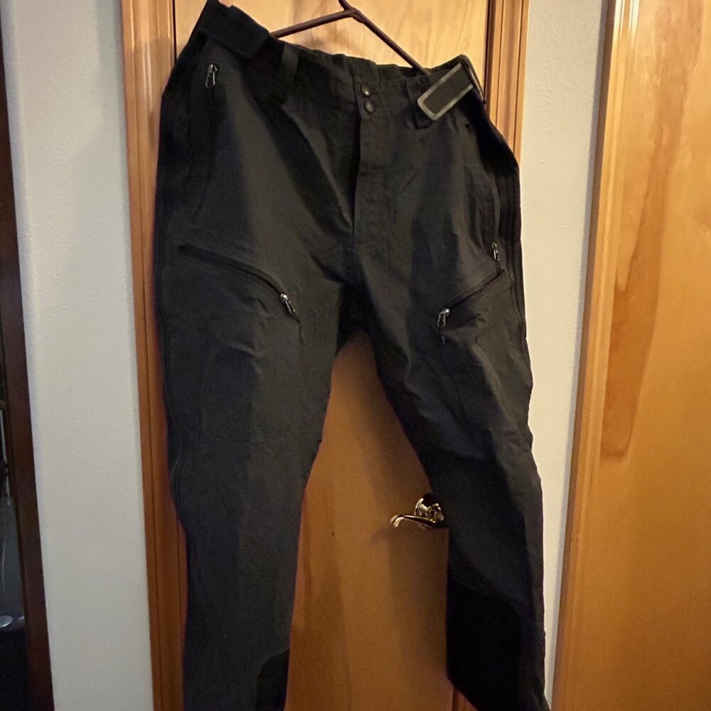REI Full length Zip Ski Pants 36W x 30L